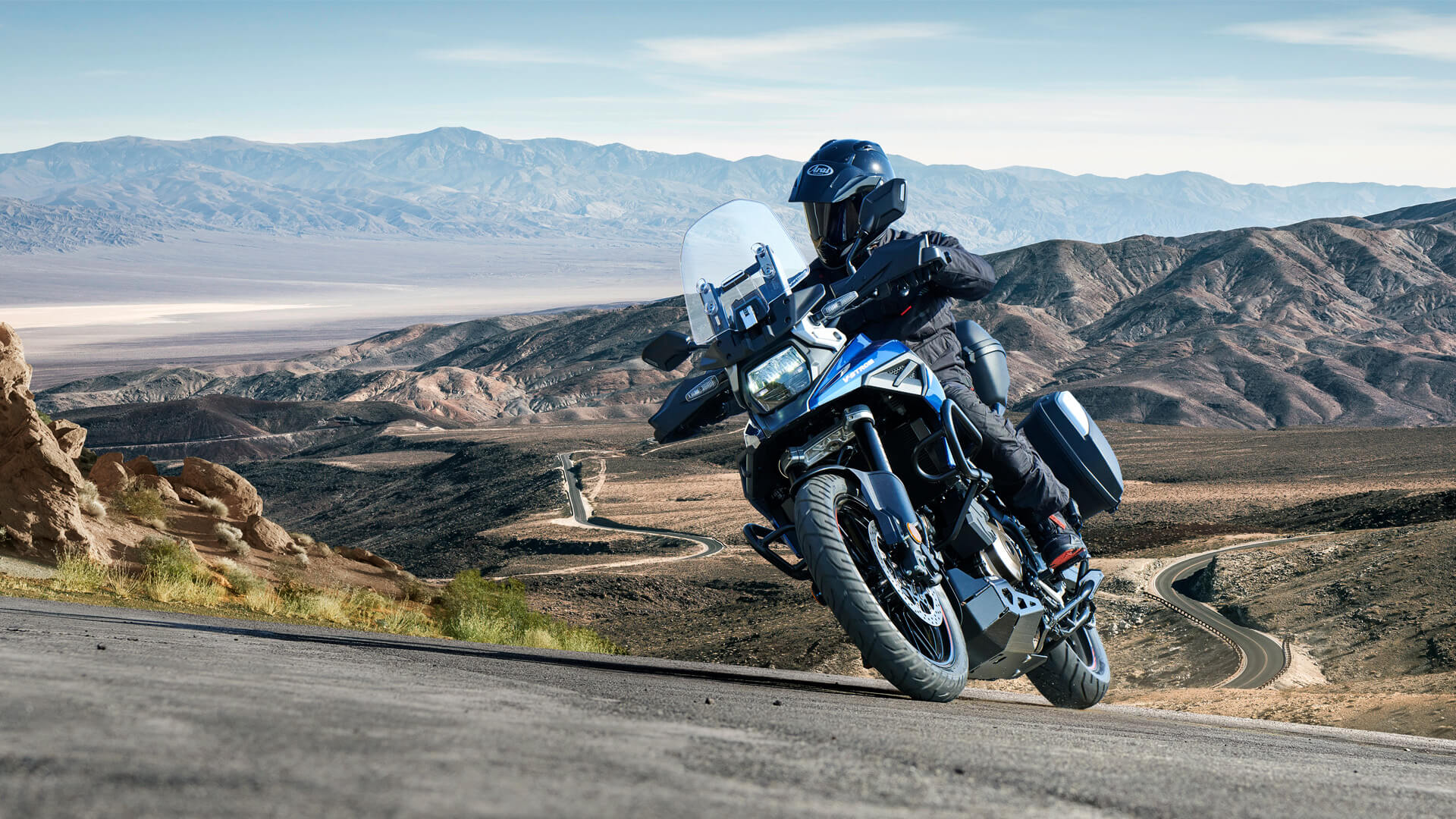 v-strom-1050-copyImage-standard-full-width-1920X1080